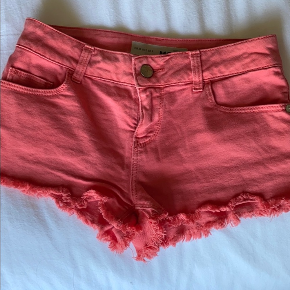 Topshop low waisted coral shorts